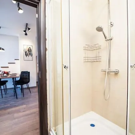 Alpin Penthouse 2 Bedroom With Fireplace And Mountain View * 반스코