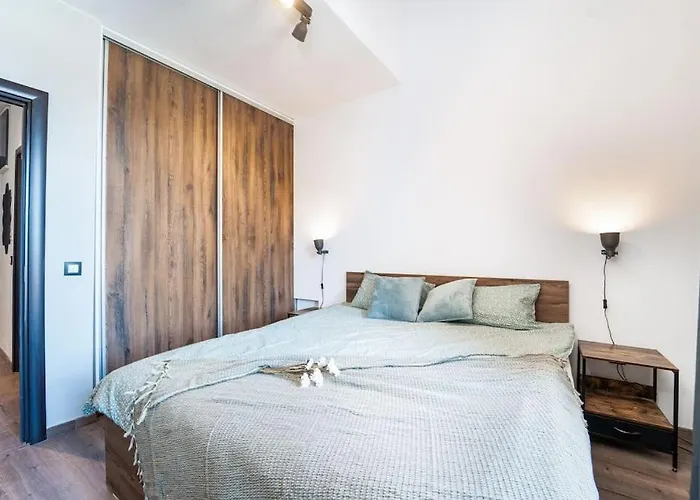 Apartament Alpin Penthouse 2 Bedroom With Fireplace And Mountain View Bansko