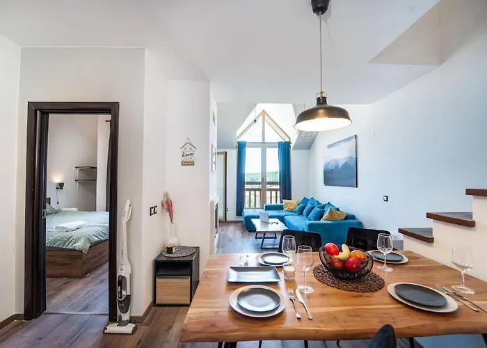 Alpin Penthouse 2 Bedroom With Fireplace And Mountain View Bansko