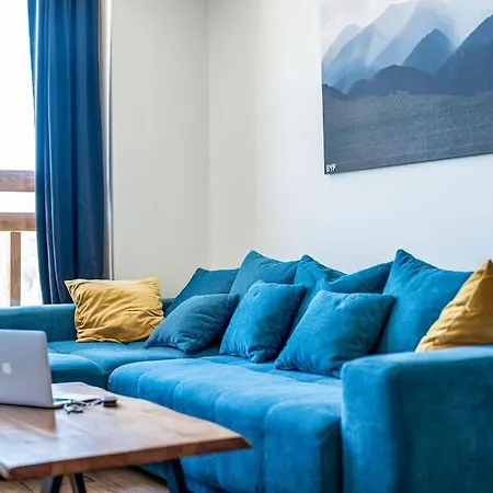 Alpin Penthouse 2 Bedroom With Fireplace And Mountain View Daire Bansko