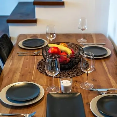 Alpin Penthouse 2 Bedroom With Fireplace And Mountain View