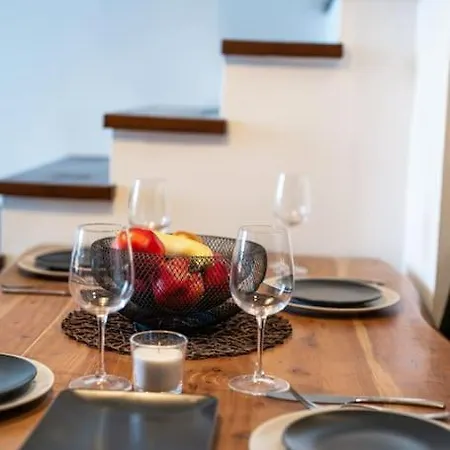 Alpin Penthouse 2 Bedroom With Fireplace And Mountain View バンスコ