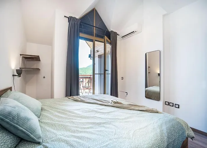 Alpin Penthouse 2 Bedroom With Fireplace And Mountain View * 반스코