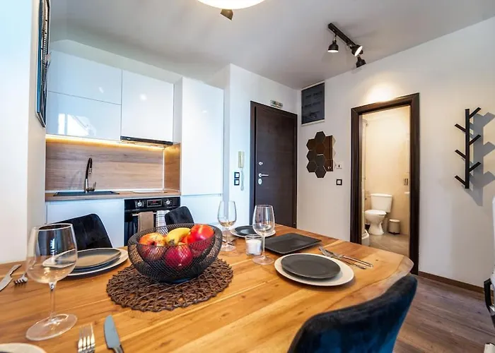 Alpin Penthouse 2 Bedroom With Fireplace And Mountain View * 반스코